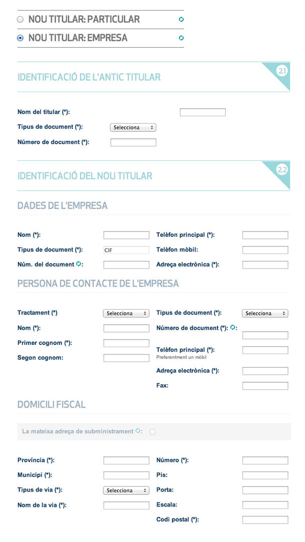 Emplena les dades identificatives del titular antic i del nou (particular o empresa)
